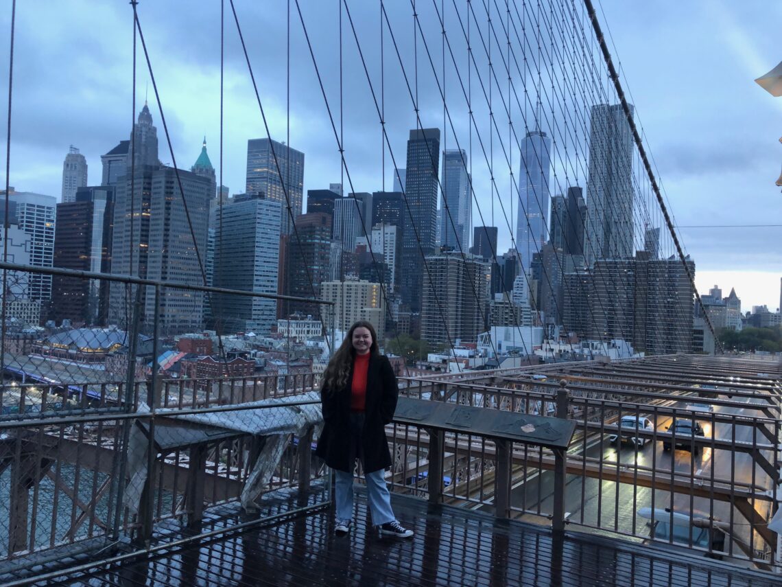 Jess on Brooklyn Bridge